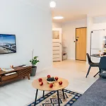 Maya'S Residence 52 - Aura 40