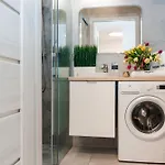 Maya'S Residence 52 - Aura 40