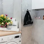 Maya's Flats 52 - Walowa 40