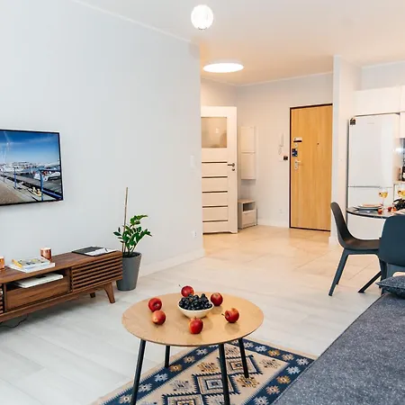 Maya's Flats & 52 - Aura 40