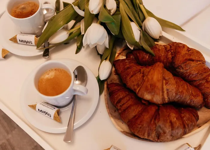 Daire Maya's Flats & 52 - Aura 40