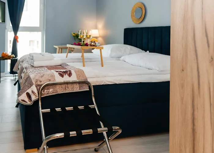 Maya's Flats & 52 - Aura 40 Daire