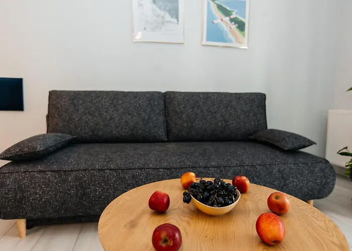 Maya's Flats & 52 - Aura 40