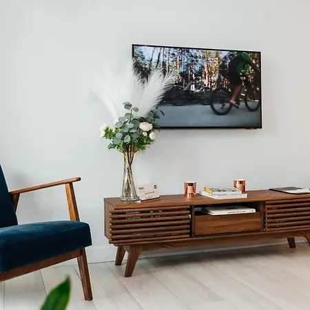 דירה Maya's Flats & 52 - Aura 40